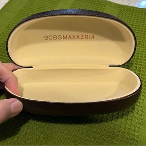 BCBG MAXAZRIA Sunglasses Hard Eyeglass Case in Brown - Great Protection!